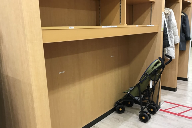 ベビーカー置き場